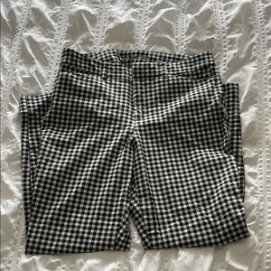 Old Navy Black and White Plaid Pants